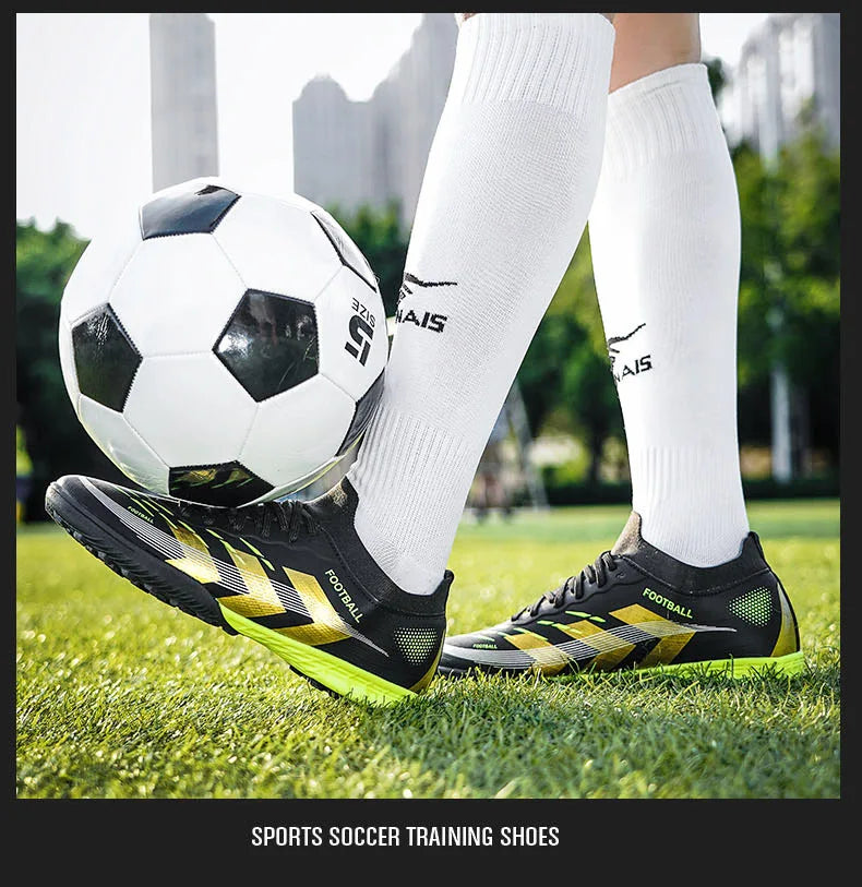 New Men Football Boots Professional Cleats Futsal Match Soccer Shoes Hot Sale TF/FG Unisex Ultralight Sneakers High-quality